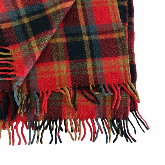 VINTAGE Red Green Plaid Wool blend Throw Blanket Made in Canada 60x60 - Picture 4 of 8